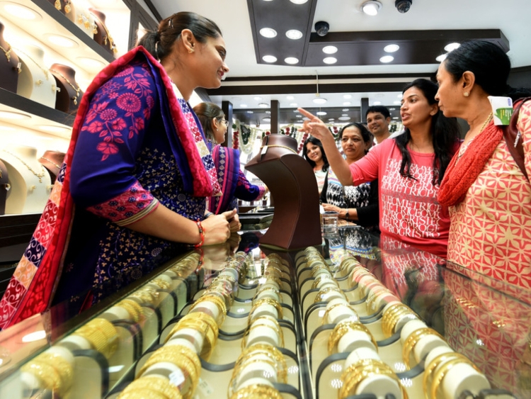 Gulf News – UAE gold prices ease: Is it best...